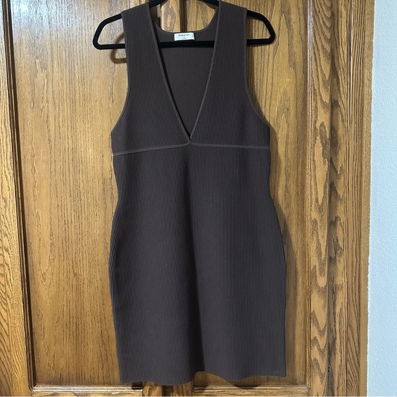 NWOT Aritzia Babaton Deep V Ribbed Sculpt Knit Mini Dress Rich Mocha Brown Sz XL - Picture 3 of 8